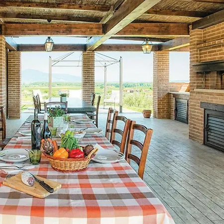 Deni Villa